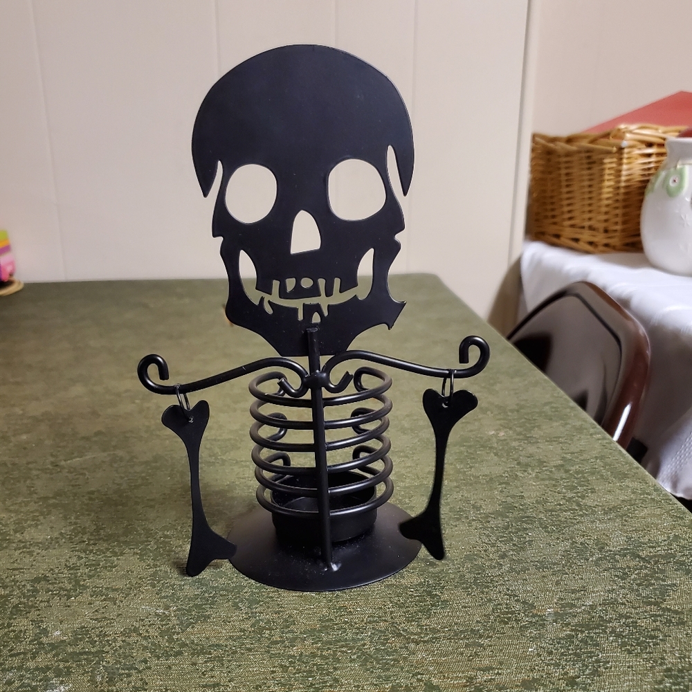 Skeleton tealight candle holder